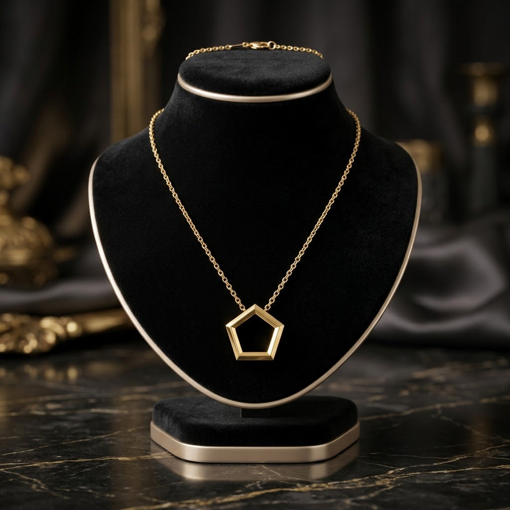 Minimalist Pendant Necklace